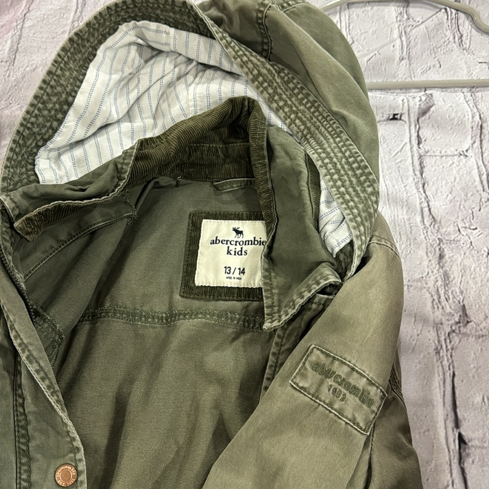 Abercrombie & Fitch Army Green Lightweight Jacket Girls Size 13/14 - Picture 4 of 4